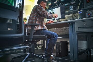 HP Z1 G1i (A2KL5ES) Ultra 7 265/ 32GB/ A1000/ 1TB M.2 PCIe/ Win 11 Pro